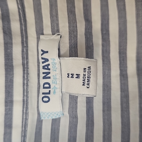 Super light and thin old navy striped button-down - Picture 3 of 8